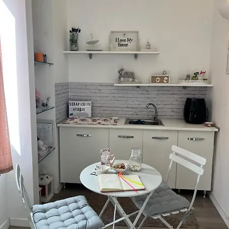 Bed & Breakfast Serapisuite 3*